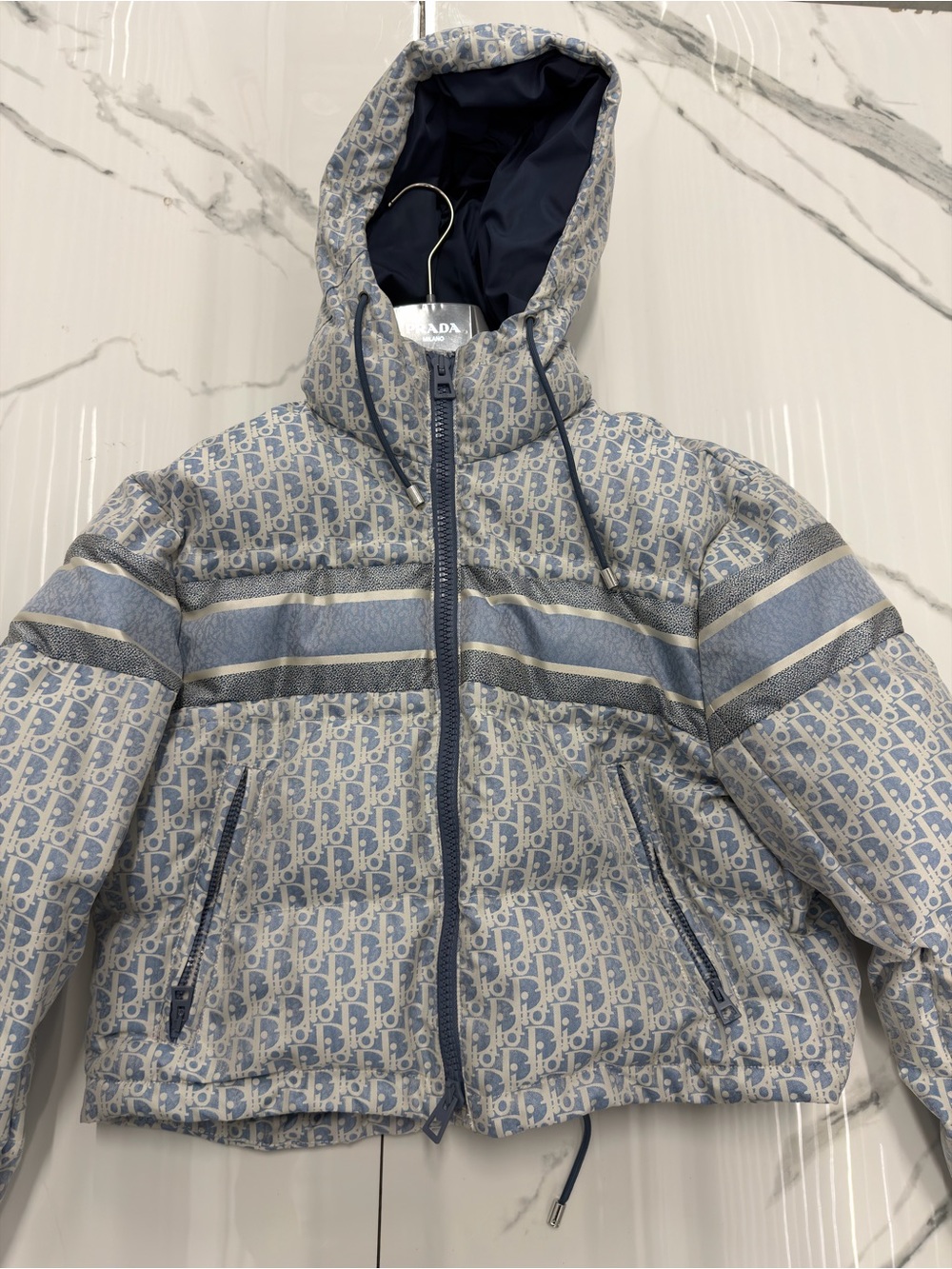 Christian Dior DiorAlps Monogram Puffer Jacket Cropped with Hood - Picture 5 of 8